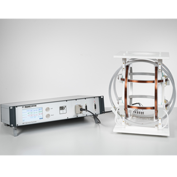 3대의 Fluxmeter 와 3축 헬름홀츠 코일 <br>자화각도 측정기